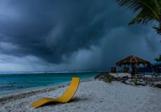 maldives-rainy-season-560x420